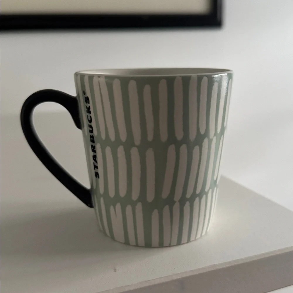 Starbucks super cute